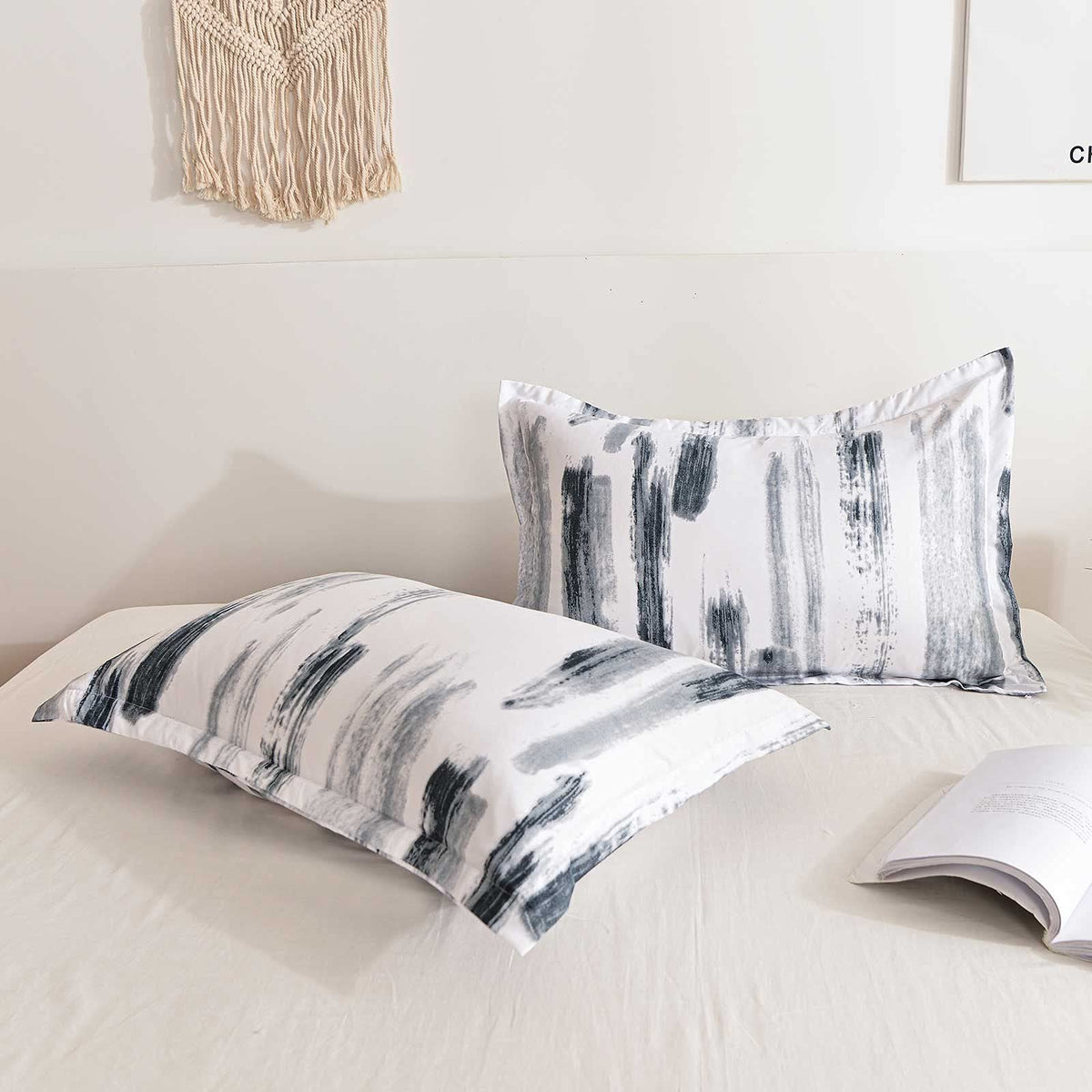 King 3pc Grey White Reversible Microfiber Comforter Set A65033