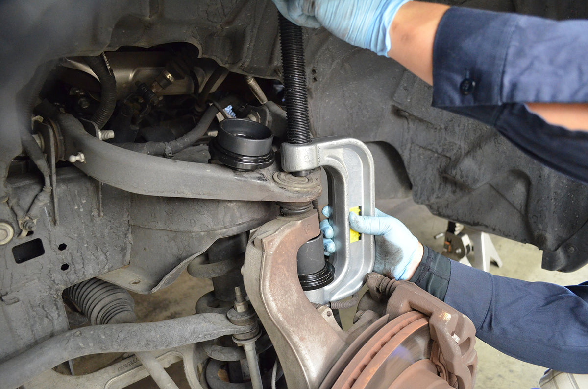 Ball Joint Service Tool with 4-wheel Drive Adapters P8886